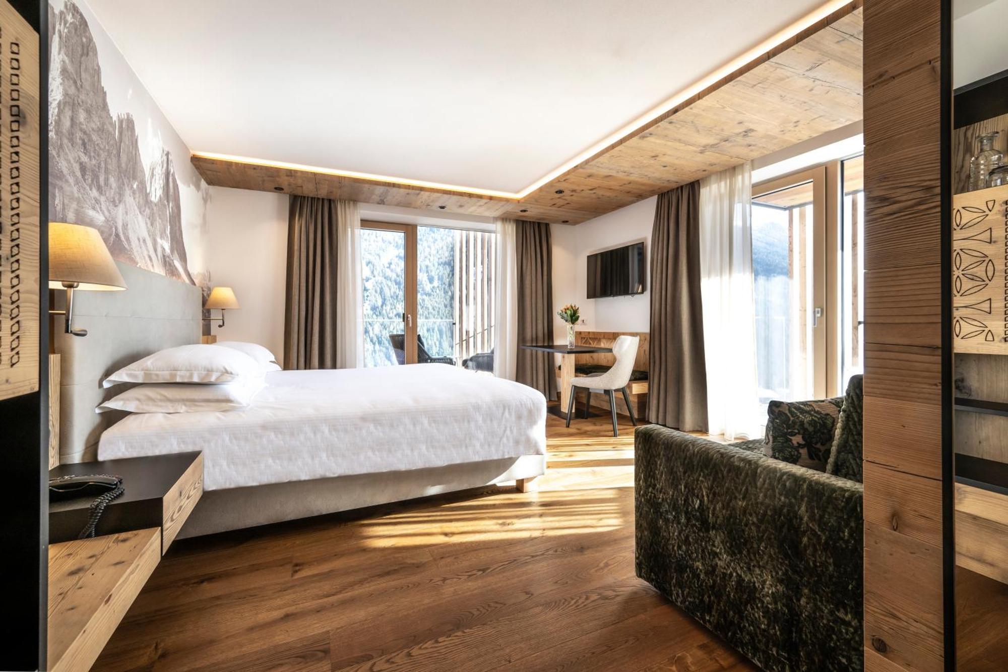 Ciampedie Luxury Alpine Spa Hotel Vigo di Fassa Εξωτερικό φωτογραφία