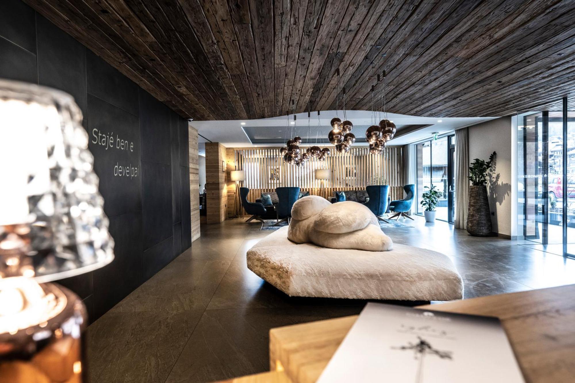 Ciampedie Luxury Alpine Spa Hotel Vigo di Fassa Εξωτερικό φωτογραφία