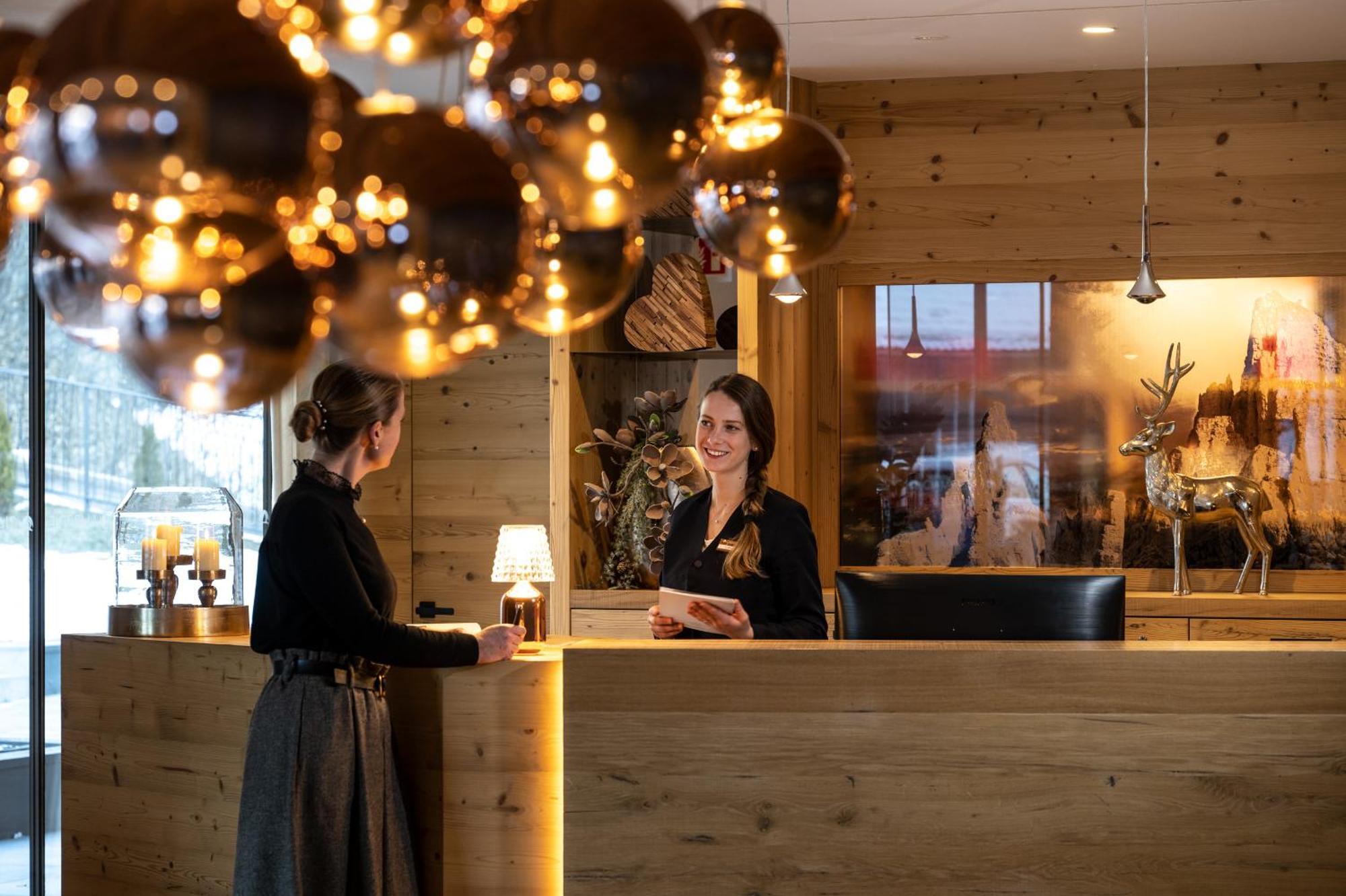Ciampedie Luxury Alpine Spa Hotel Vigo di Fassa Εξωτερικό φωτογραφία